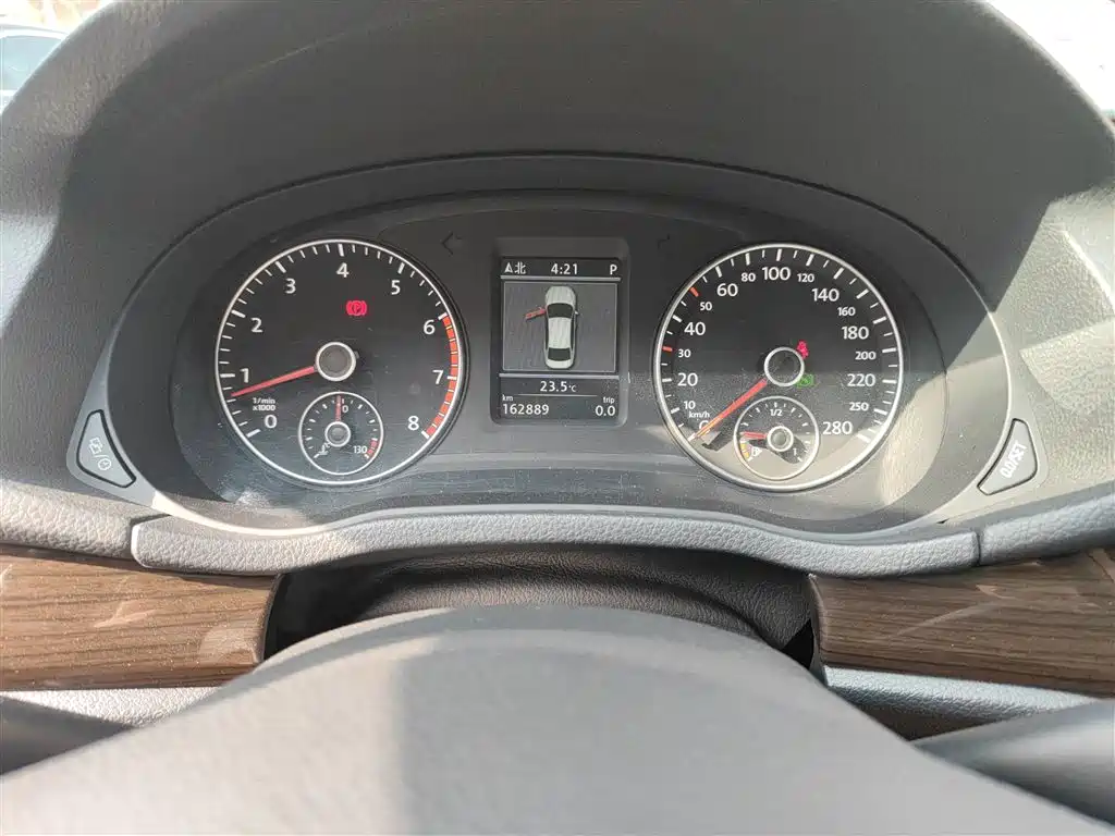 Volkswagen Passat 2015 — фото 12