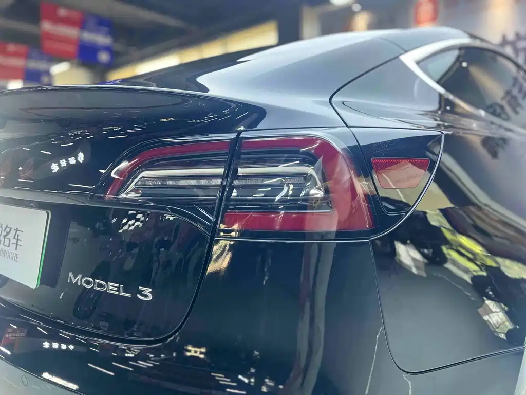 Tesla Model 3 2020 — фото 13