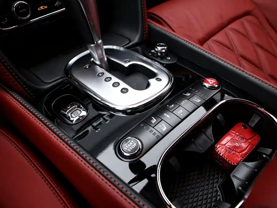 Bentley Continental 2016 — фото 10