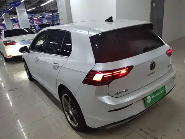 Volkswagen Golf 2022