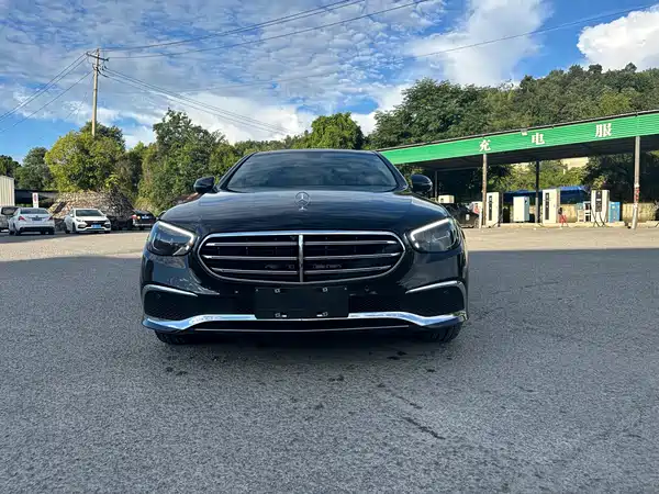 Mercedes-Benz E-Class 2023