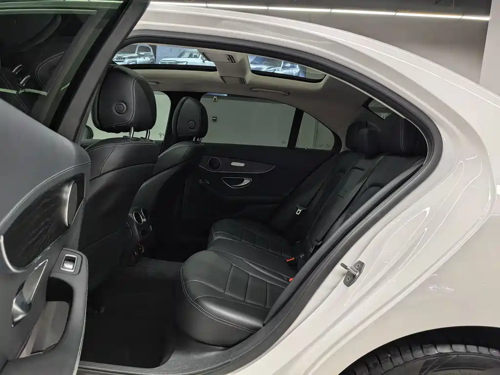 Mercedes-Benz C-Class 2020 — фото 9