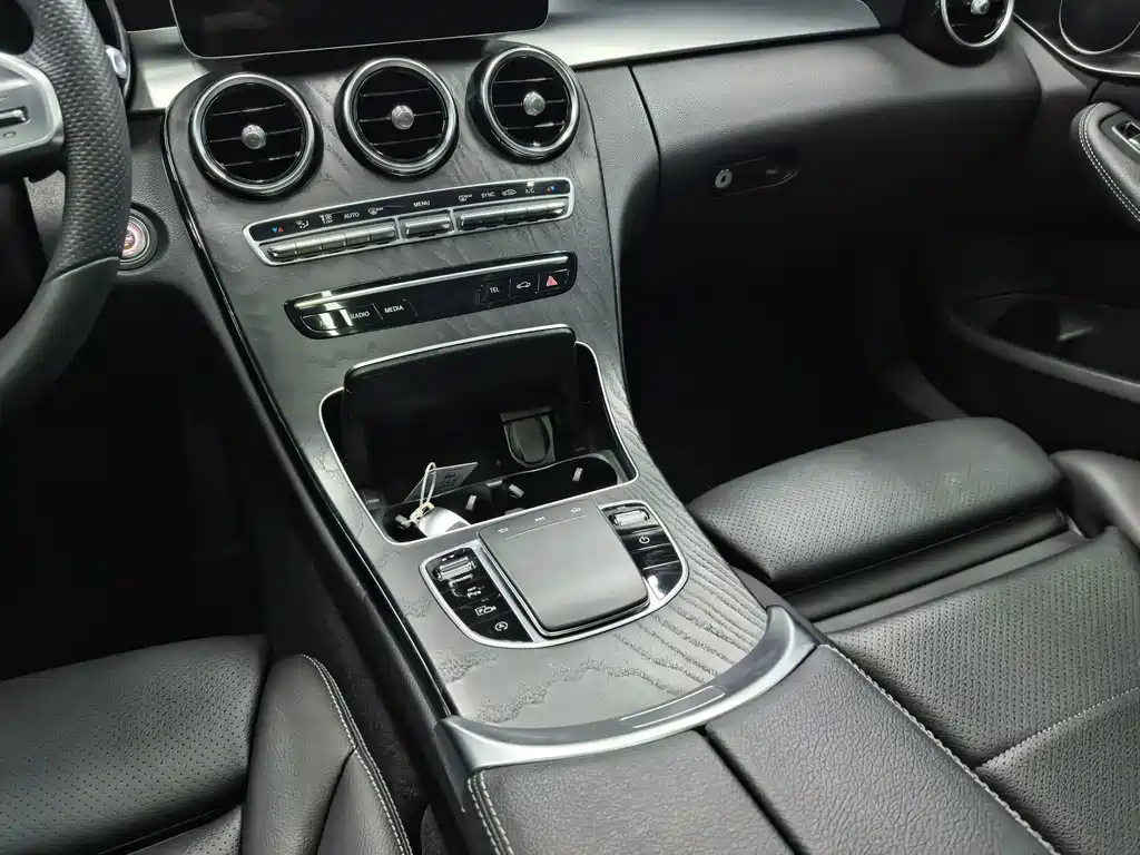 Mercedes-Benz C-Class 2020 — фото 15