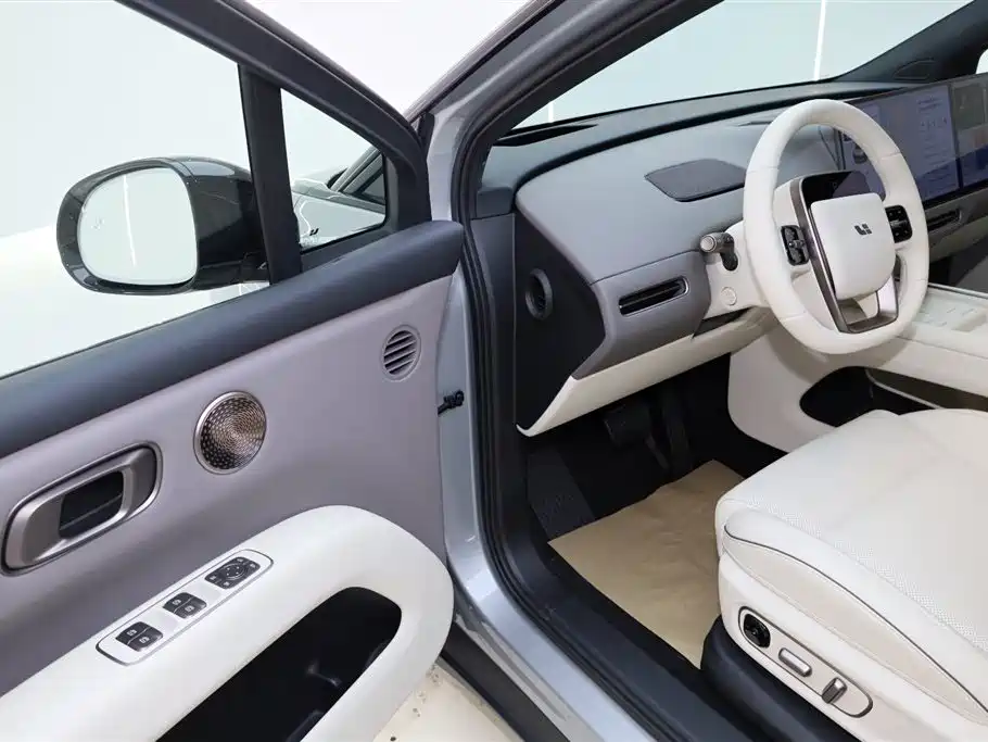 Li Auto i6 2025 — фото 24