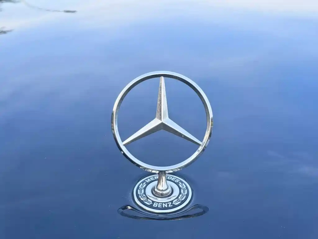Mercedes-Benz E-Class 2025