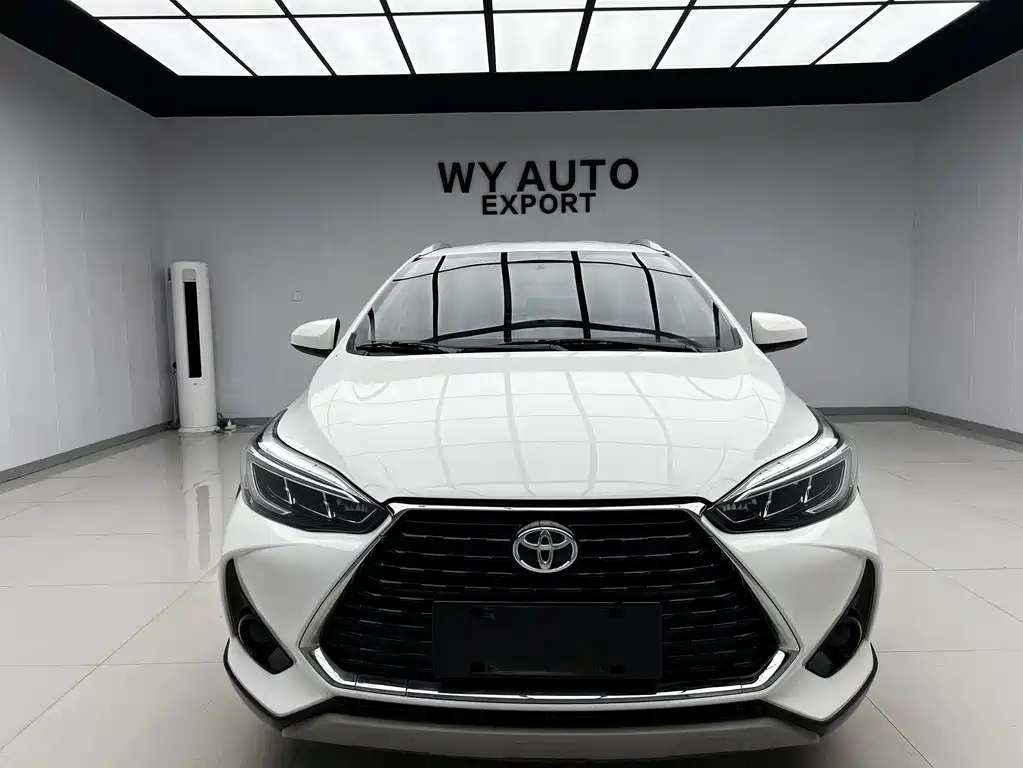 Toyota Yaris L 2022