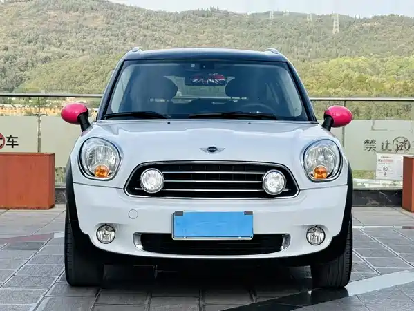 MINI Countryman 2011