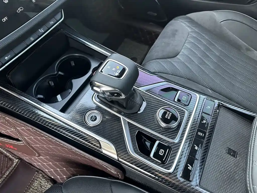 Hongqi HS5 2021