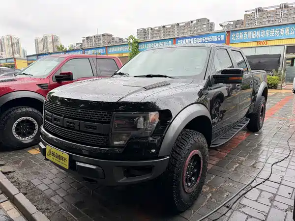 Ford F-150 Raptor 2015