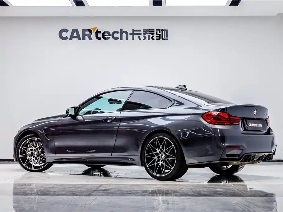 BMW M4 2019