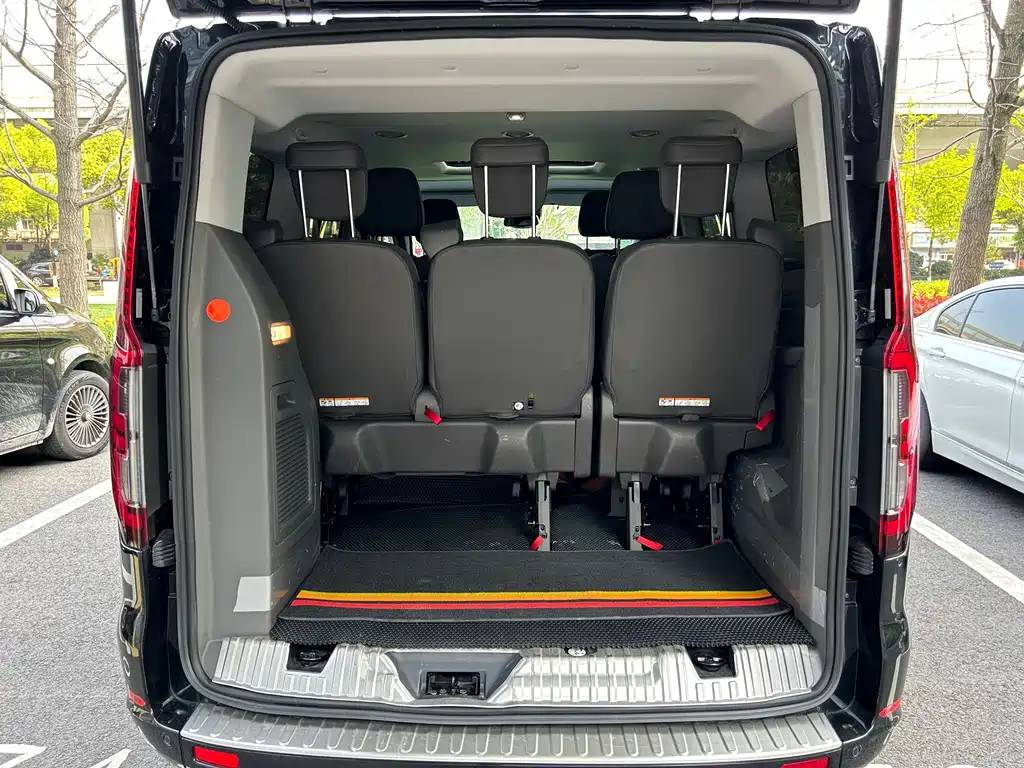 Ford Tourneo 2024 — фото 23