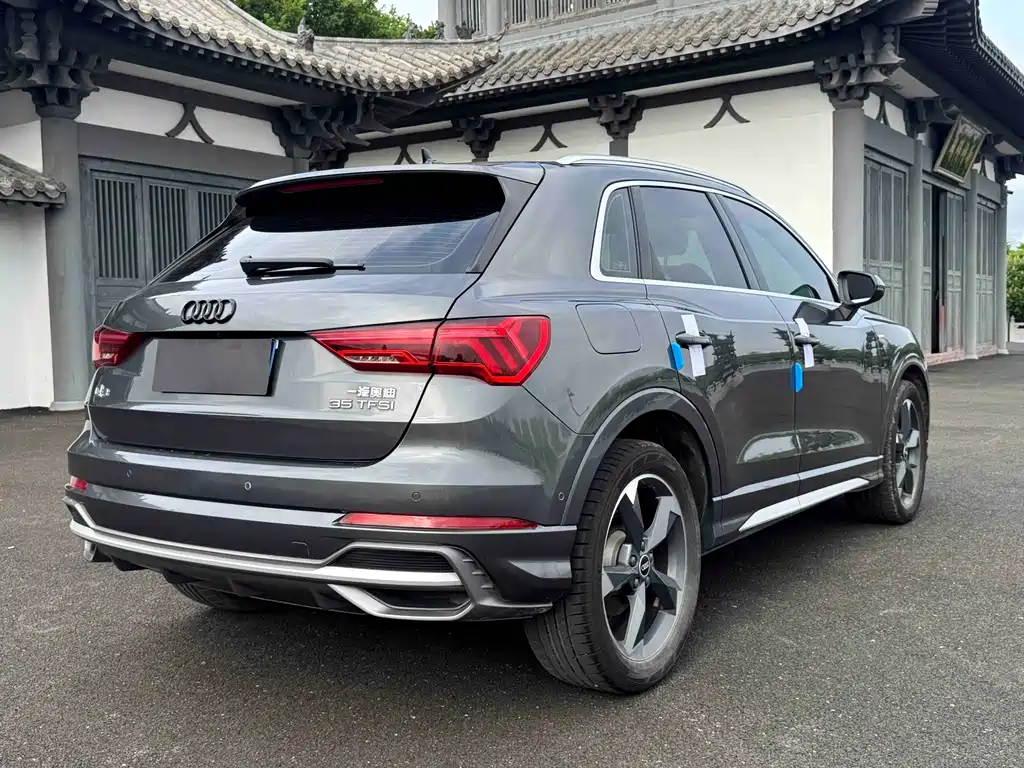 Audi Q3 2021