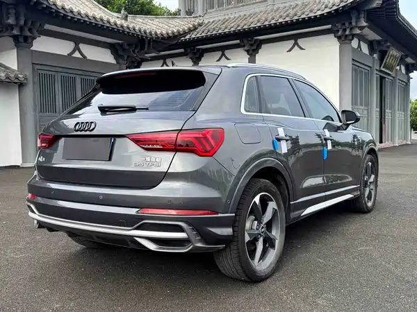 Audi Q3 2021