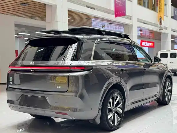 Li Auto L8 2024