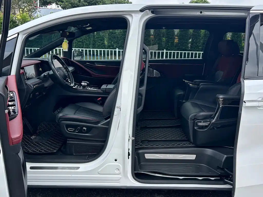 GAC Trumpchi M8 2023 — фото 15