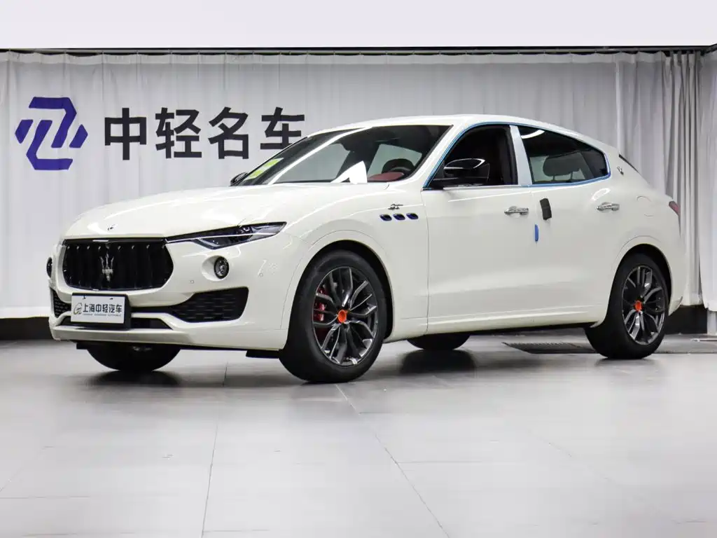 Maserati Levante 2024 — фото 1