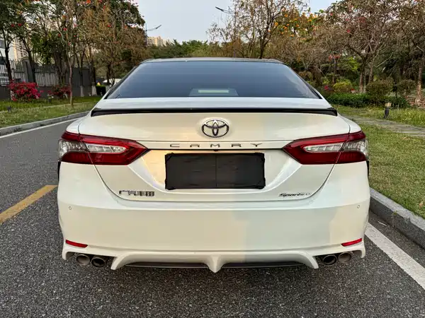 Toyota Camry 2019