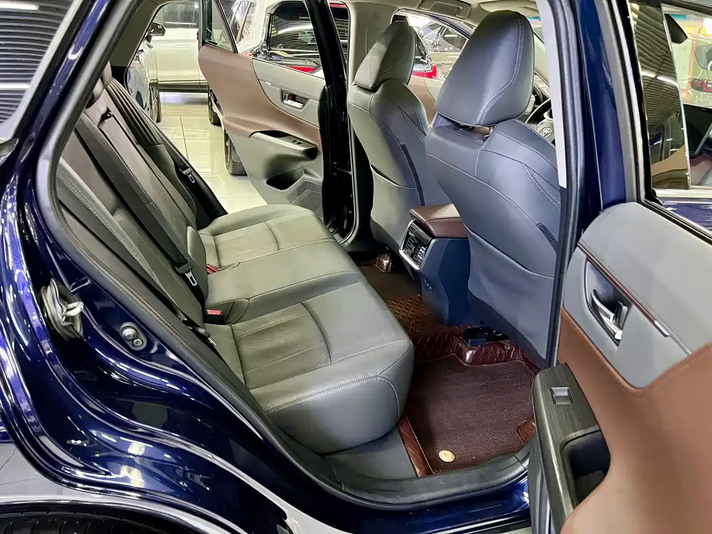 Toyota Harrier 2022 — фото 6