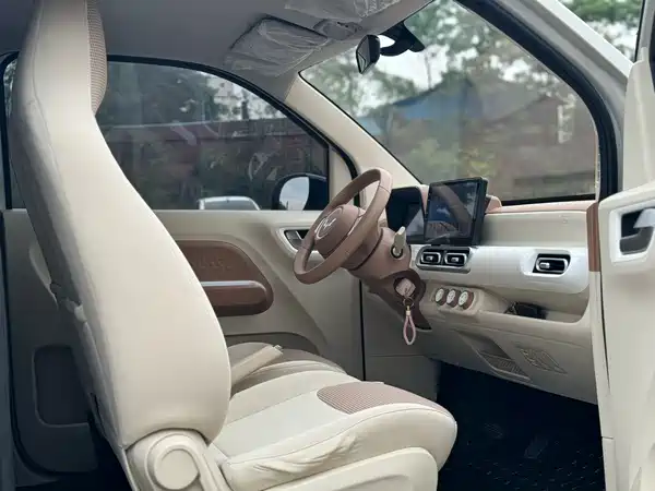 Wuling Hongguang MINIEV 2025