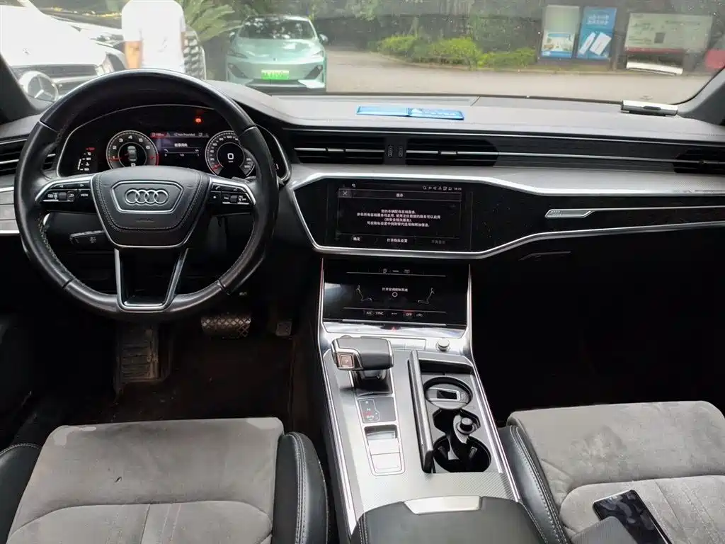Audi A6L 2023 — фото 13