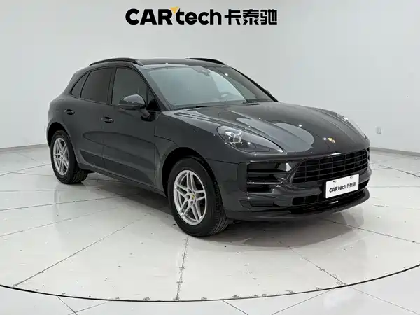 Porsche Macan 2021