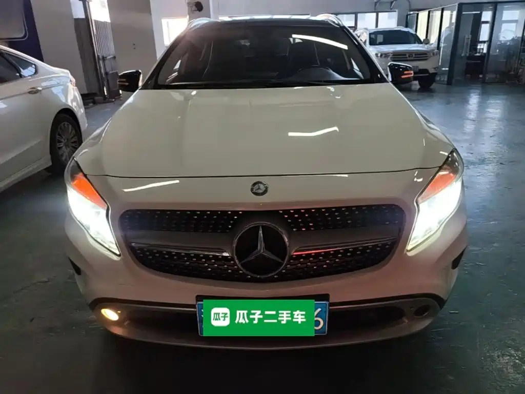 Mercedes-Benz GLA 2015