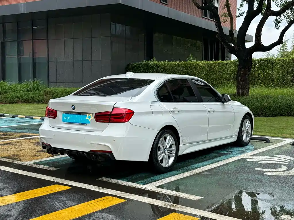 BMW 3 Series 2017 — фото 12