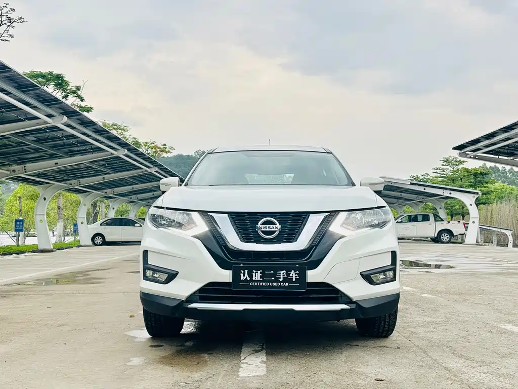 Nissan X-Trail 2018 — фото 2