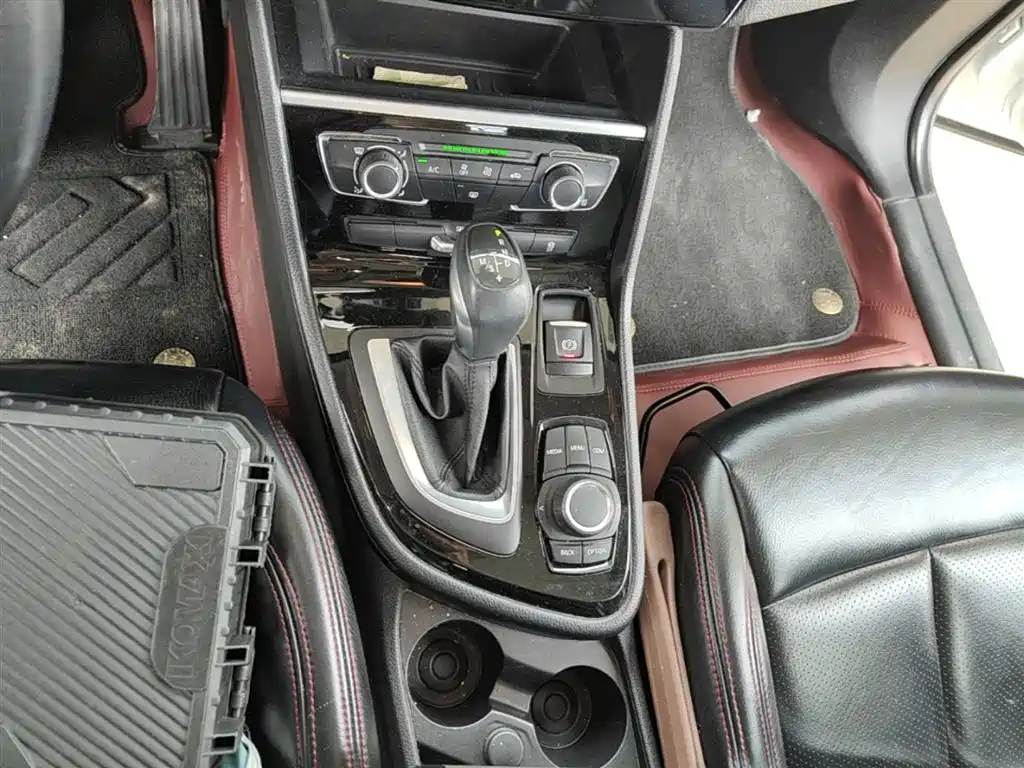 BMW 2 Series Active Tourer 2019 — фото 14