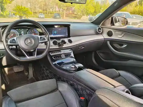 Mercedes-Benz E-Class 2017