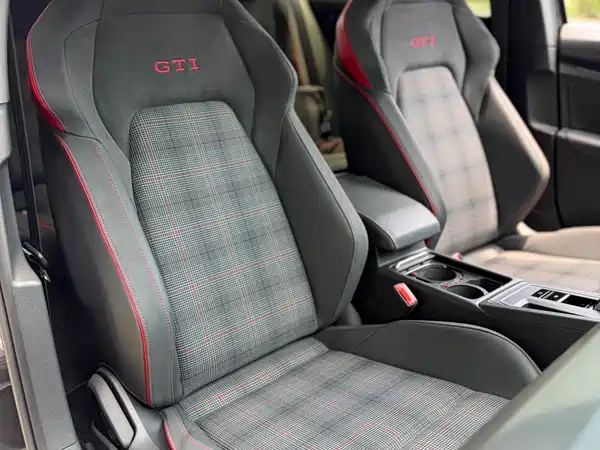 Volkswagen Golf GTI 2023