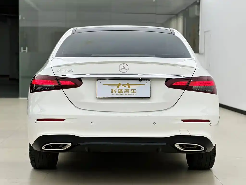 Mercedes-Benz E-Class 2024