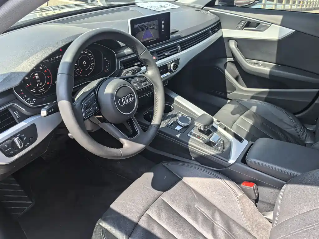 Audi A4L 2019 — фото 13