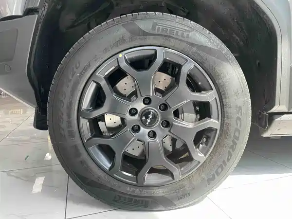 Fangchengbao Leopard 5 2024