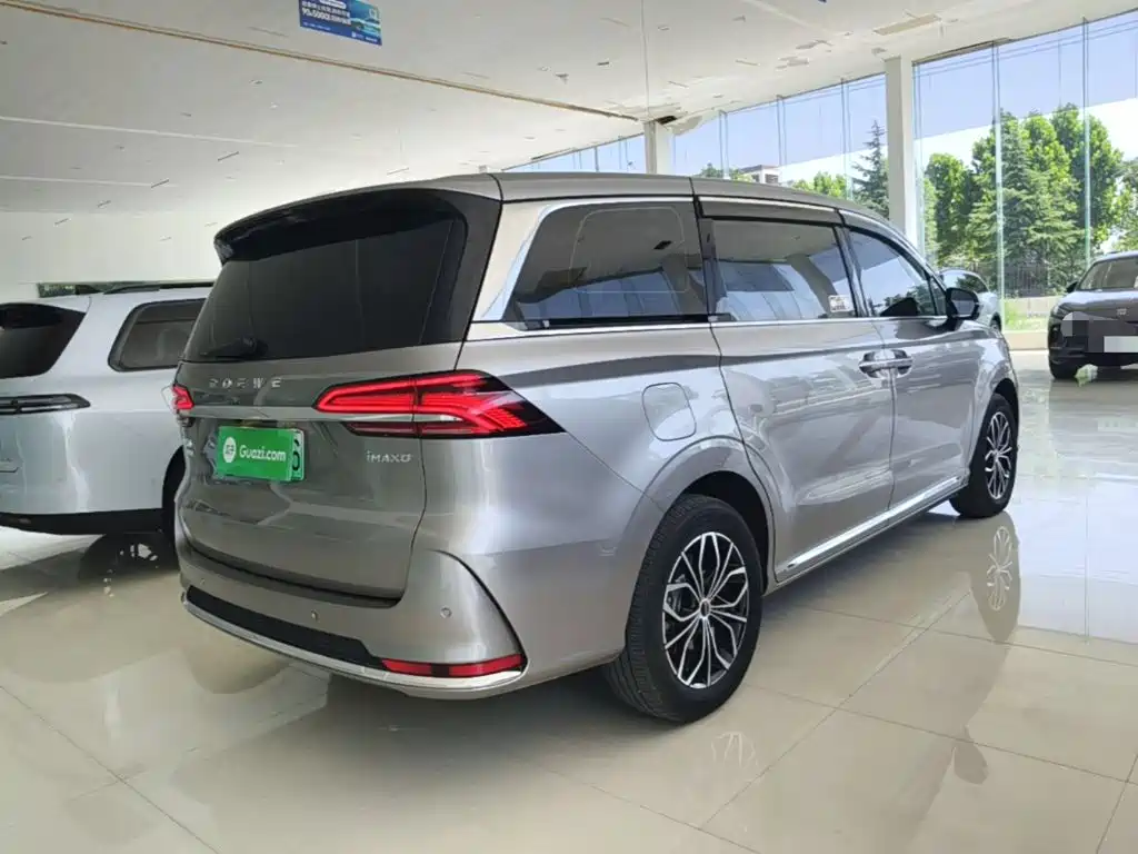 Roewe iMAX8 New Energy 2025 — фото 7