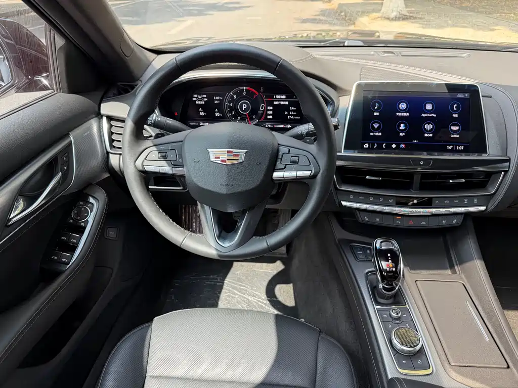 Cadillac CT5 2023 — фото 13