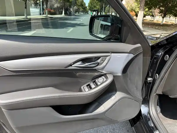 Cadillac CT5 2023