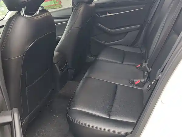Mazda 3 Axela 2022