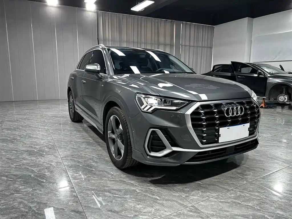 Audi Q3 2023 — фото 3
