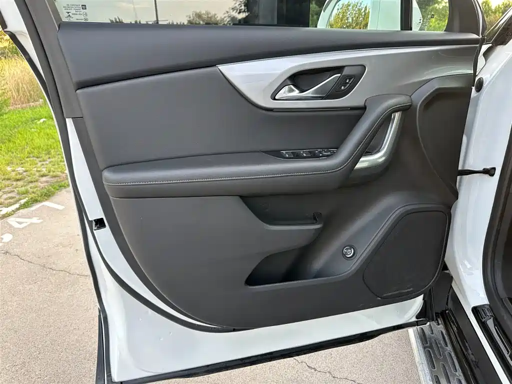 Chevrolet Blazer 2023 — фото 13