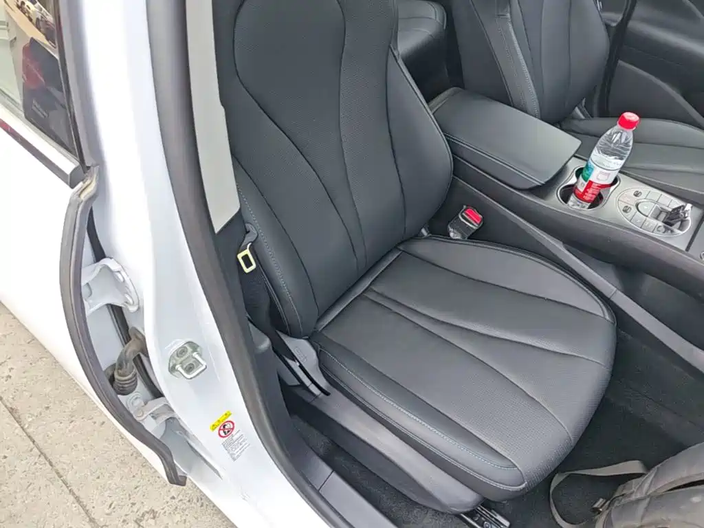 BYD Seal 05 DM-i 2025 — фото 25