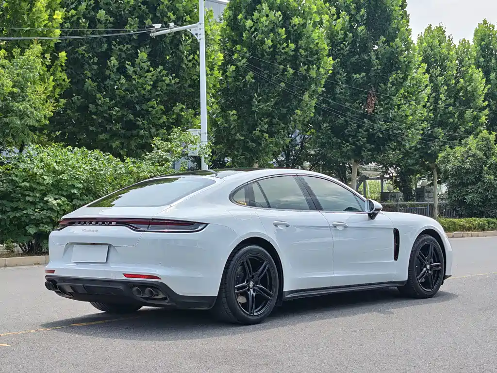 Porsche Panamera 2023 — фото 15