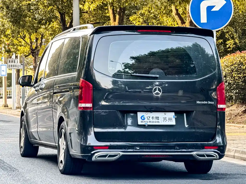 Mercedes-Benz Vito 2023 — фото 36