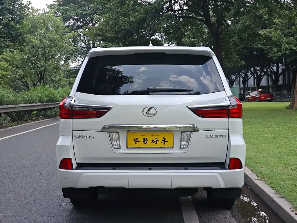 Lexus LX 2016 — фото 3