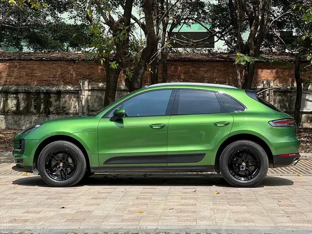 Porsche Macan 2019 — фото 18