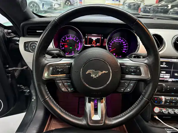 Ford Mustang 2015