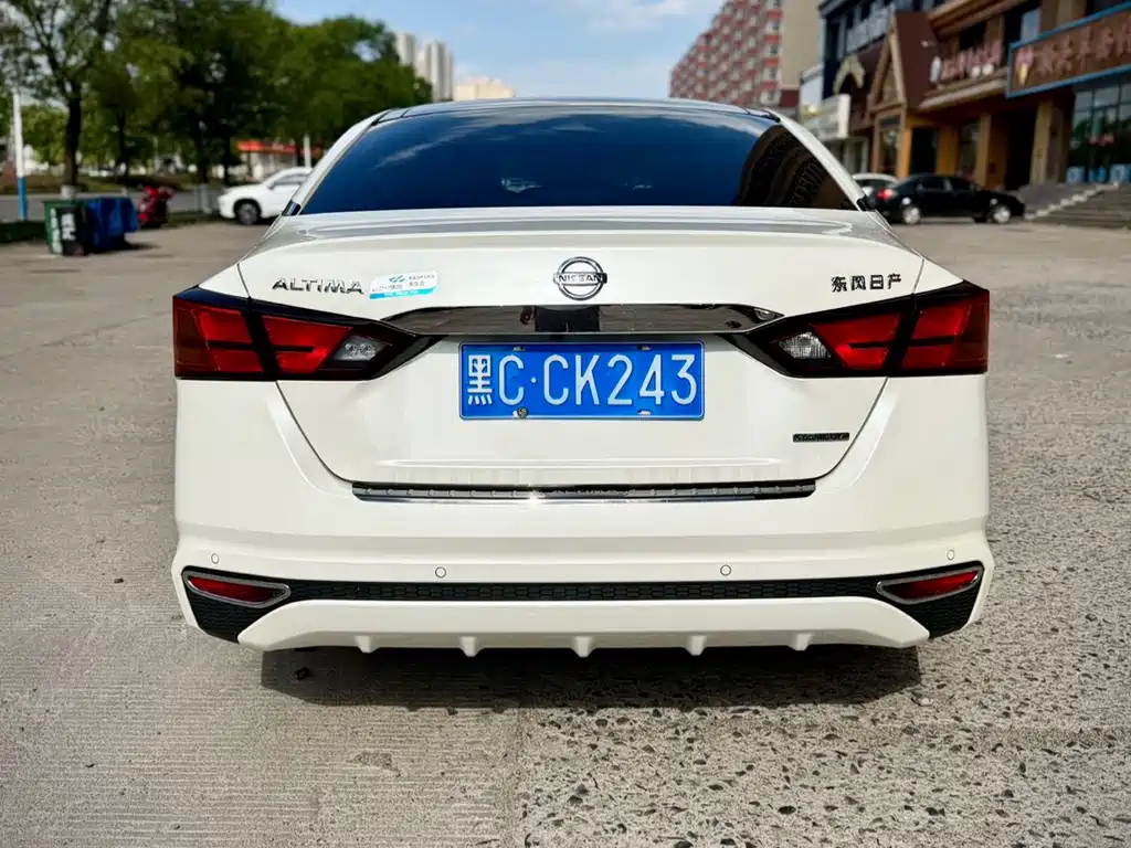 Nissan Teana 2021