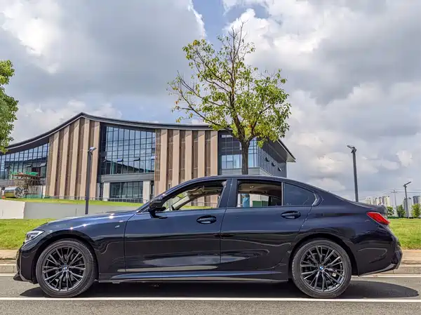 BMW 3 Series 2020