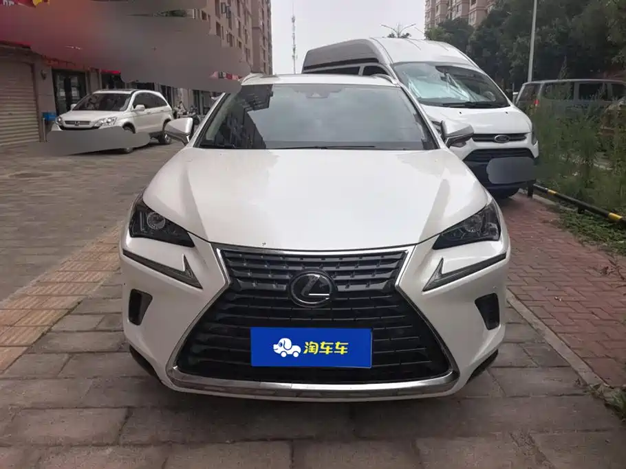 Lexus NX 2019