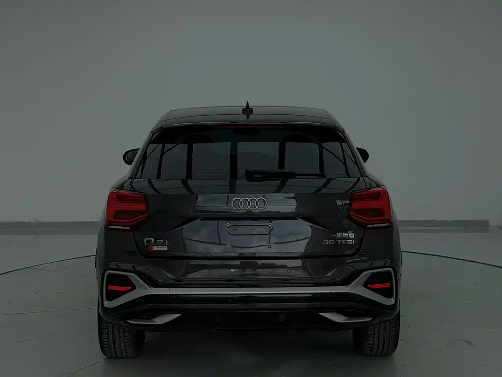 Audi Q2L 2022